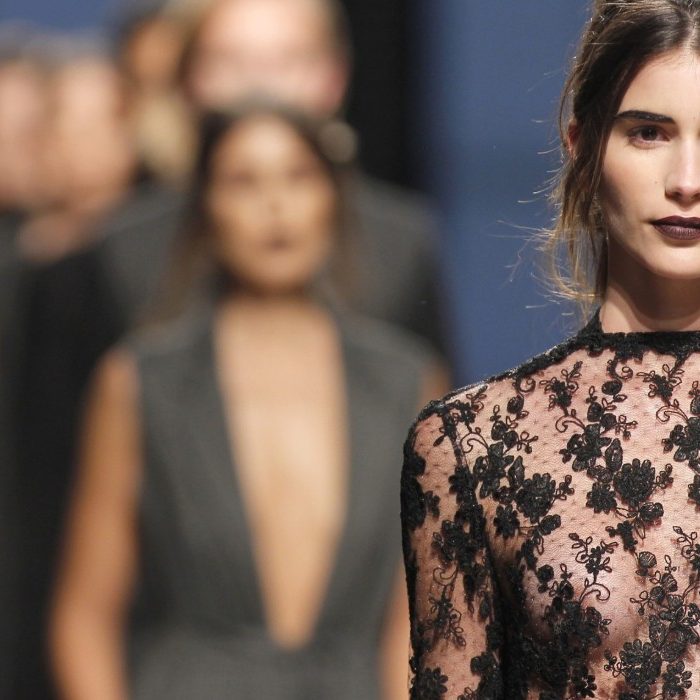 PortugalFashion_JulioTorcato_capa-1-700x700 PortugalFashion_JulioTorcato_capa-1-700x700 portuguese fashion designers Portuguese Fashion Designers Sell Clothing Pieces To Help Mozambique PortugalFashion JulioTorcato capa 1 700x700