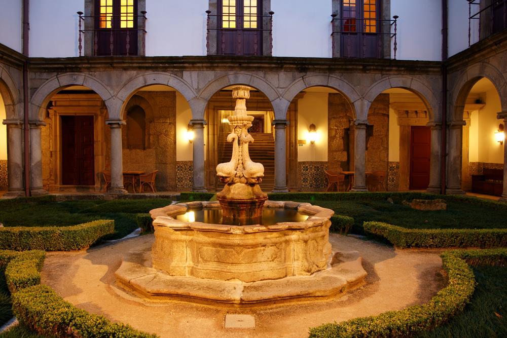 Culture, History And Tradition: Discover The Best Historic Hotels In Portugal  historic hotels Culture, History And Tradition: Discover The Best Historic Hotels In Portugal guimaraes sta marinha31